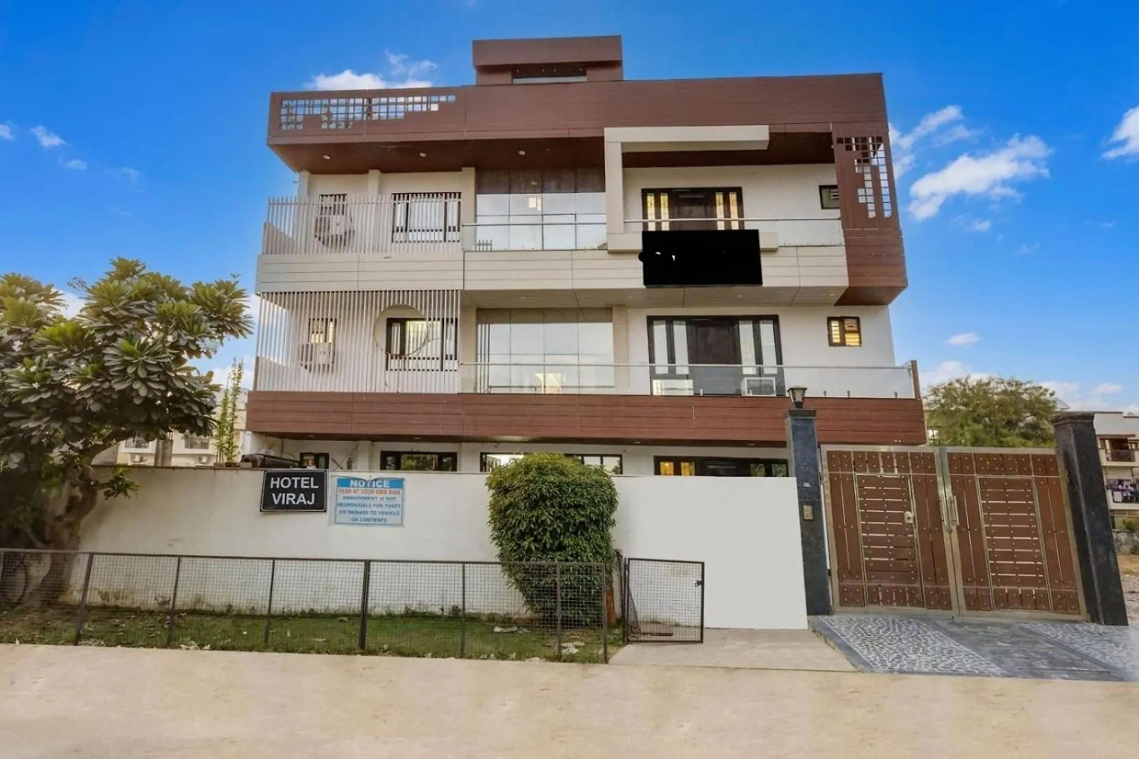 Hotel Viraj Gurgaon
