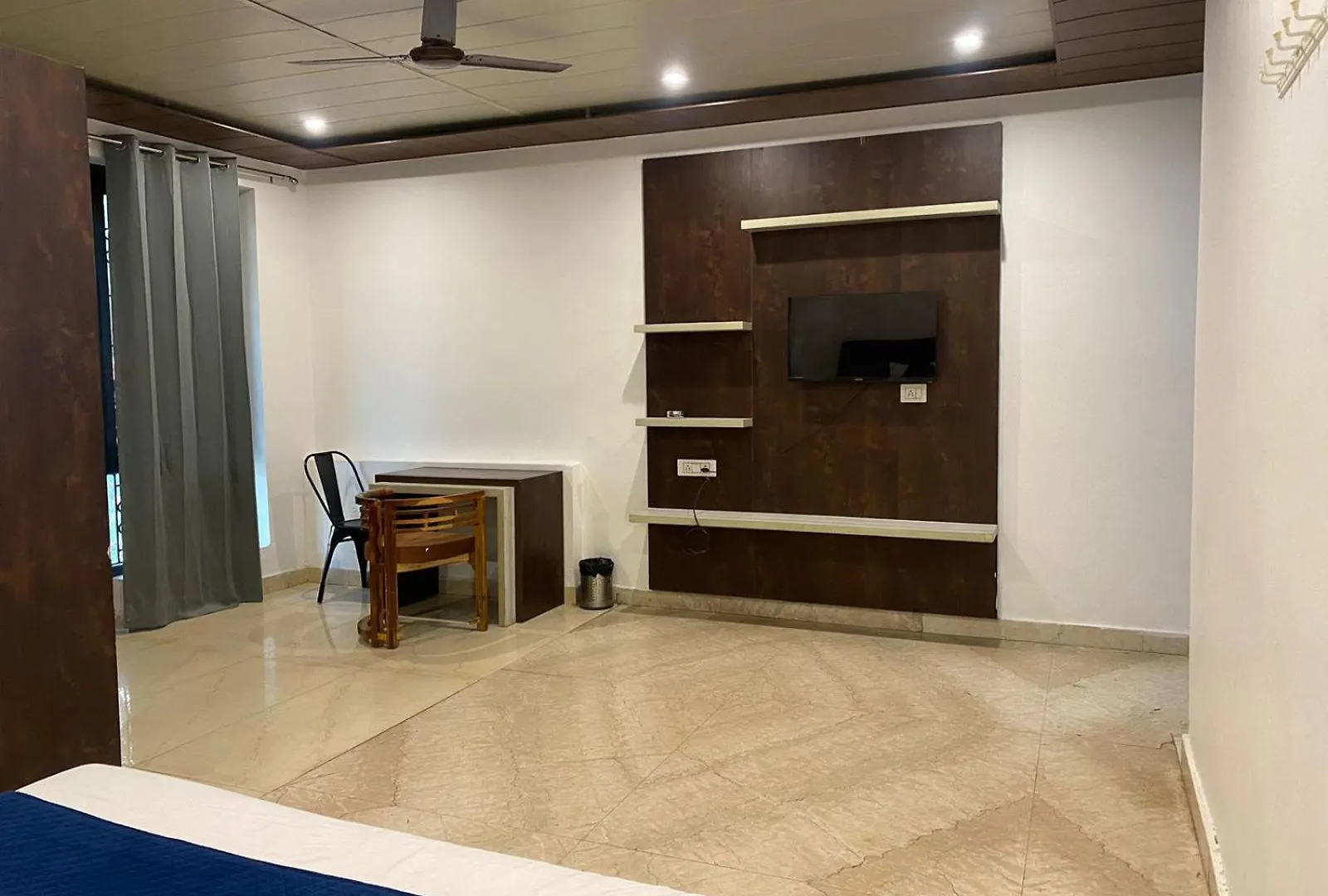 Hotel Viraj Gurgaon